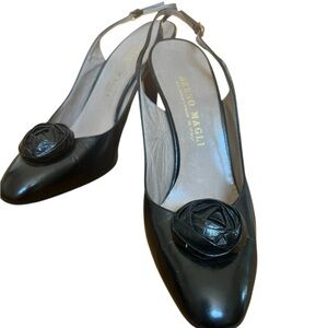 Bruno Magli Black Slingback Heels vintage size 8 excellent vintage condition